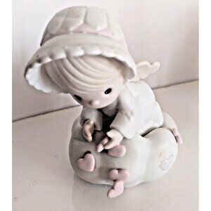Samuel Butcher Precious Moments Enesco 1987 Figurine "Sending you my Love "